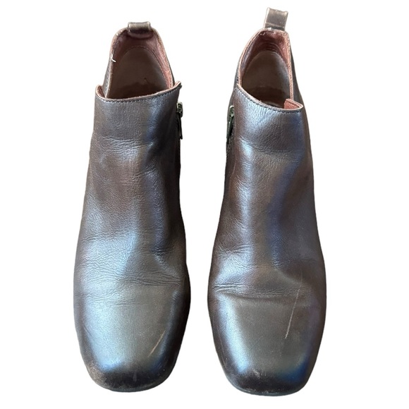 BORN Women's Cognac Brown Aneto Stacked Heel Square Toe Bootie Size 9 - Picture 2 of 10